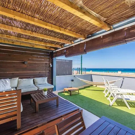 Apartment Chill Out Penthouse With Views - By Rent